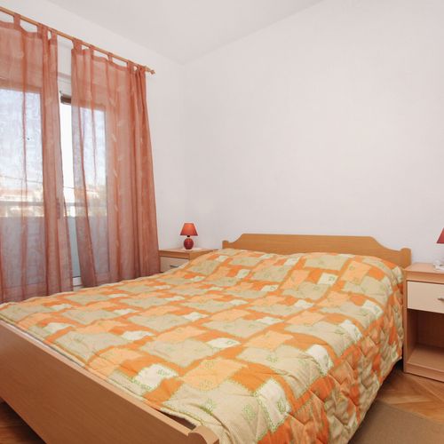 Apartament cu aer condiționat cu balcon cu 1 camera pentru 2 pers. A-5999-a