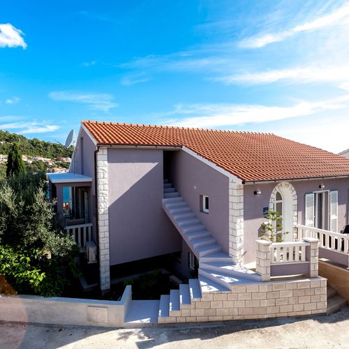 Apartament 10-osobowy z klimatyzacją z widokiem na morze z 3 pomieszczeniami sypialnianymi A-9147-a