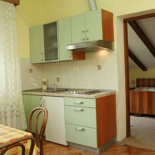 Apartament 4-osobowy z klimatyzacją z balkonem z 1 pomieszczeniem sypialnianym A-4602-a