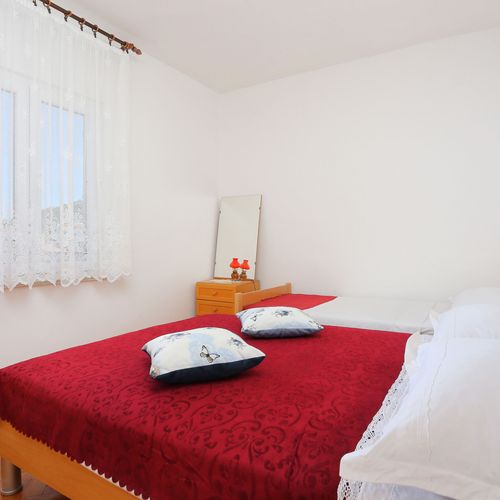 Apartament 5-osobowy z klimatyzacją z widokiem na morze z 2 pomieszczeniami sypialnianymi