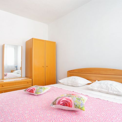 Apartament 4-osobowy z klimatyzacją z widokiem na morze z 1 pomieszczeniem sypialnianym