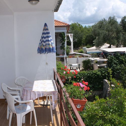 Apartament 2-osobowy z klimatyzacją z balkonem z 1 pomieszczeniem sypialnianym AS-5091-b