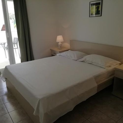 Apartament cu aer condiționat cu terasă cu 1 camera pentru 4 pers. A-6024-g