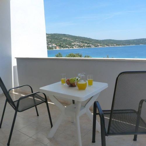 Apartament cu aer condiționat cu vedere spre mare cu 1 camera pentru 2 pers. AS-6024-b