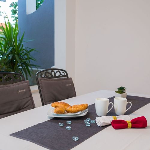 Apartament 5-osobowy z klimatyzacją z tarasem z 2 pomieszczeniami sypialnianymi A-978-a
