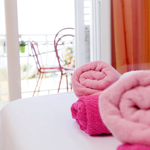 Apartament cu aer condiționat cu balcon cu 2 camere pentru 5 pers. A-6671-a