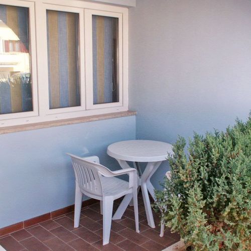 Apartament 3-osobowy z klimatyzacją z tarasem z 1 pomieszczeniem sypialnianym AS-3007-a