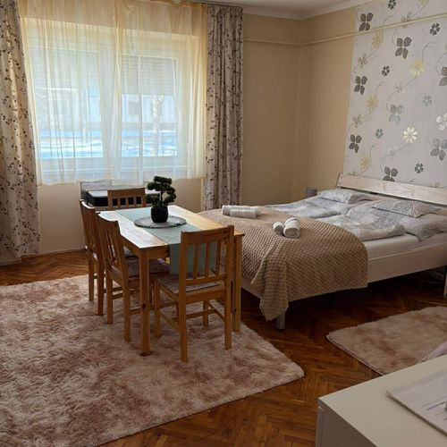 Apartament 4-osobowy na parterze Przyjazny podróżom rodzinnym z 1 pomieszczeniem sypialnianym