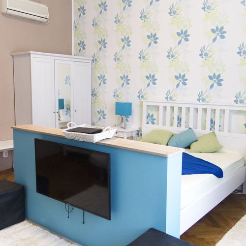 Apartament design cu aer condiționat pentru 3 pers. (se inchirieaza doar integral)