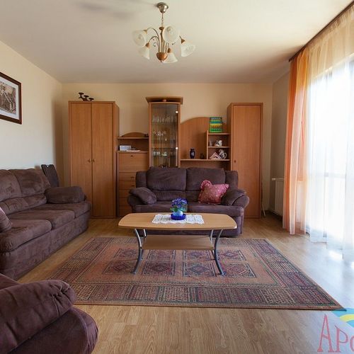 Apartament economy la etaj cu 3 camere pentru 6 pers.