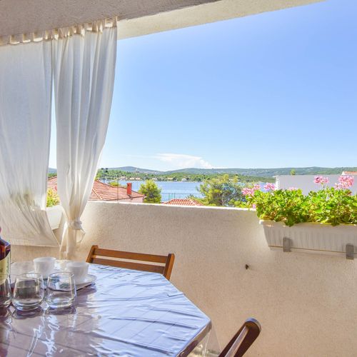Apartament cu 2 camere pentru 3 pers.