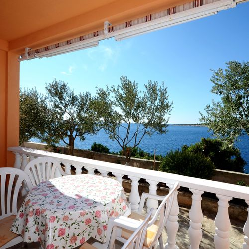 Apartament 4-osobowy z 1 pomieszczeniem sypialnianym