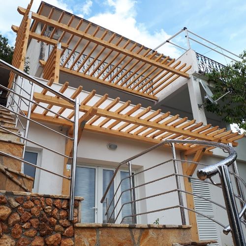 Apartament 8-osobowy z klimatyzacją z widokiem na morze z 3 pomieszczeniami sypialnianymi A-14230-a