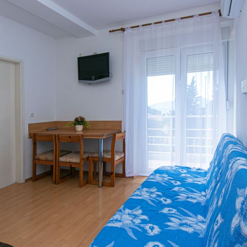 Apartament cu aer condiționat cu balcon cu 1 camera pentru 3 pers. A-5198-d