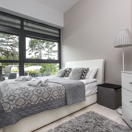 Apartament 4-osobowy Deluxe z tarasem z 2 pomieszczeniami sypialnianymi