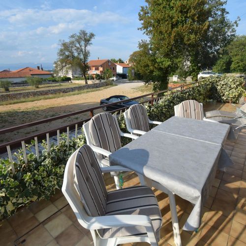 Apartament cu balcon cu duș cu 2 camere pentru 3 pers.