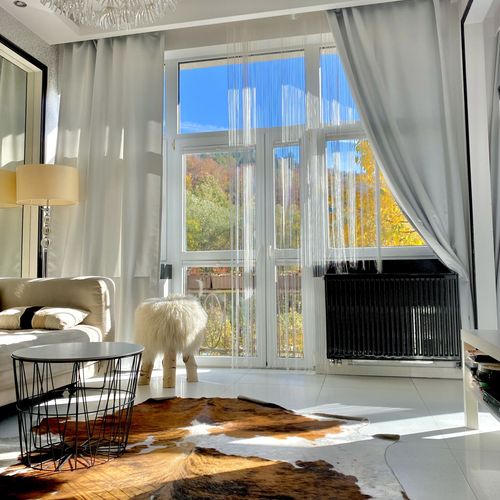 Apartament 4-osobowy na piętrze z balkonem z 2 pomieszczeniami sypialnianymi
