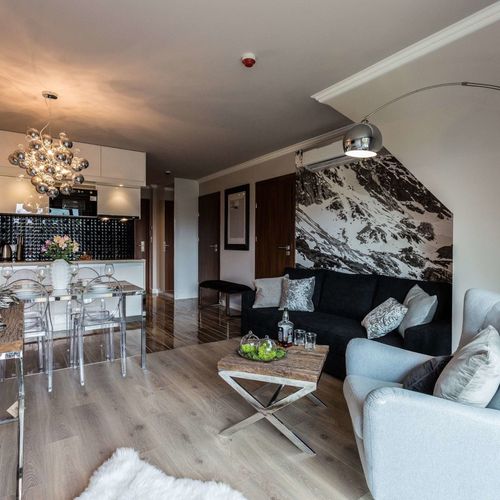 Apartament la etaj cu vedere spre munte cu 3 camere pentru 6 pers.