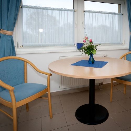 Apartament standard Plus la etaj cu 2 camere pentru 4 pers.