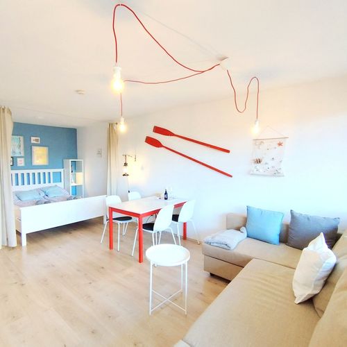 Apartament 6-osobowy z balkonem z widokiem na jezioro z 3 pomieszczeniami sypialnianymi