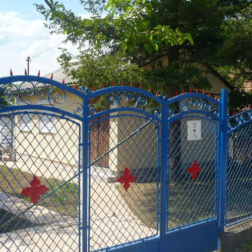 Casă de vară familial(ă) cu grădină pentru 4 pers. (se inchirieaza doar integral)