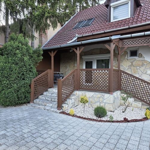 Apartament cu aer condiționat cu terasă cu 2 camere pentru 5 pers.