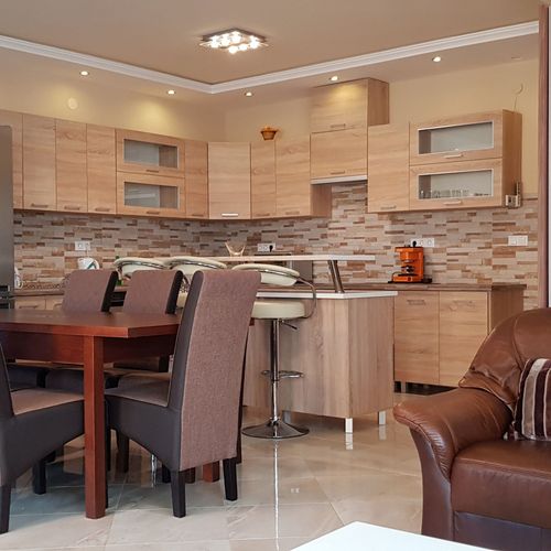 Apartament exclusive întreaga unitate pentru 12 pers. (se inchirieaza doar integral)