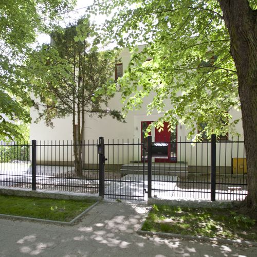 Apartament 4-osobowy z balkonem z widokiem na las z 2 pomieszczeniami sypialnianymi