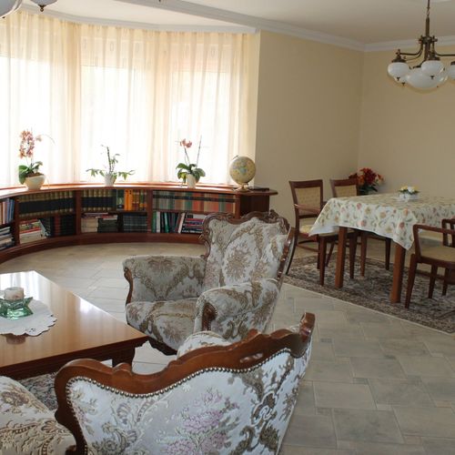 Suita penthouse cu grădină cu 3 camere pentru 5 pers.
