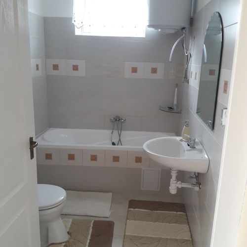 Apartament 5-osobowy Komfort "B" z 1 pomieszczeniem sypialnianym