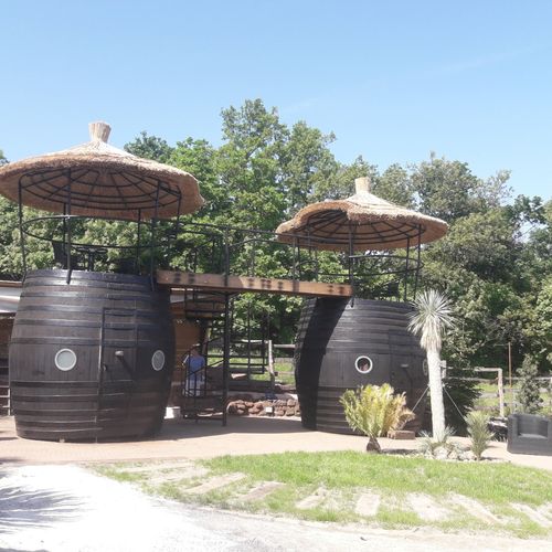Bungalow familial(ă) cu vedere spre lac pentru 4 pers. (se inchirieaza doar integral)