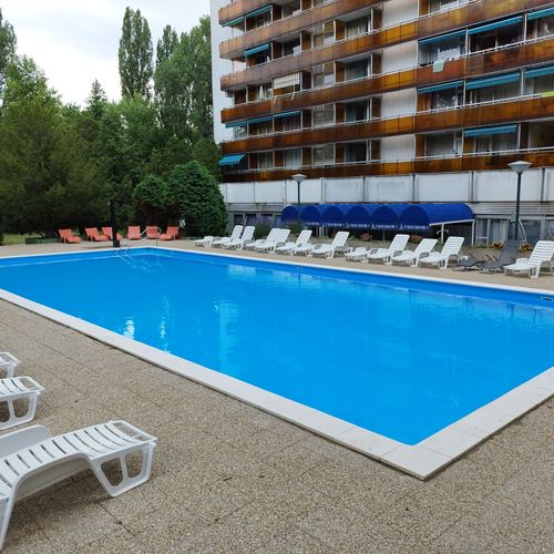 Apartament confort la parter pentru 4 pers. (se inchirieaza doar integral) (se poate solicita pat suplimentar)