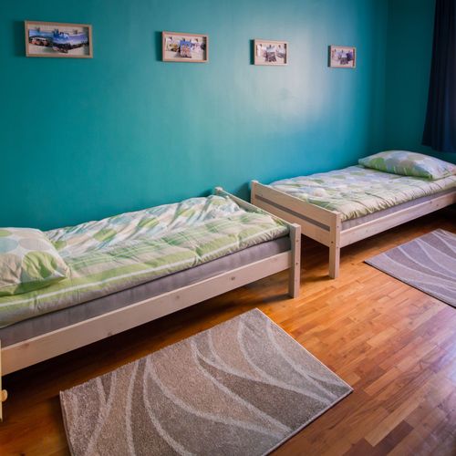 Casă de vacanță întreaga unitate cu vedere spre grădină pentru 6 pers. (se inchirieaza doar integral)