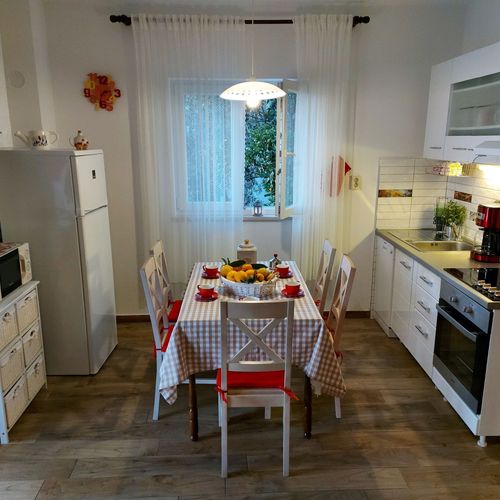 Apartament cu aer condiționat cu vedere spre mare cu 3 camere pentru 5 pers. A-1120-a