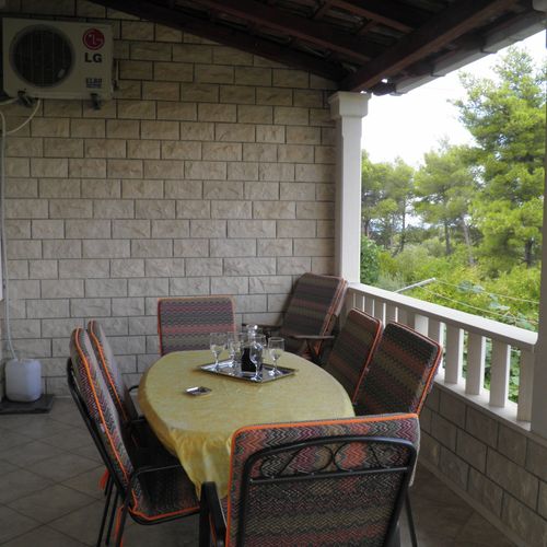 Apartament cu aer condiționat cu terasă cu 3 camere pentru 6 pers. A-2838-a