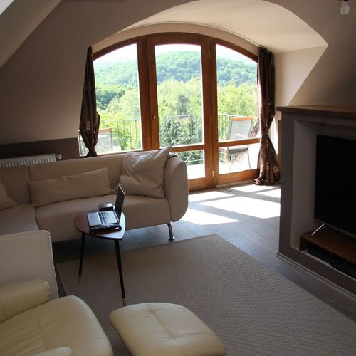 Apartament la etaj cu panoramă cu 2 camere pentru 4 pers.