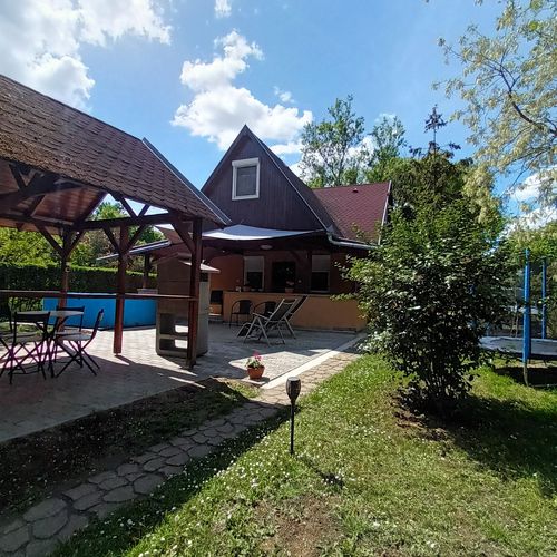 Casă de vară cu aer condiționat cu vedere spre lac pentru 5 pers. (se inchirieaza doar integral) (se poate solicita pat suplimentar)