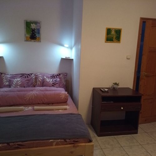 Apartament studio la parter cu 1 camera pentru 2 pers.