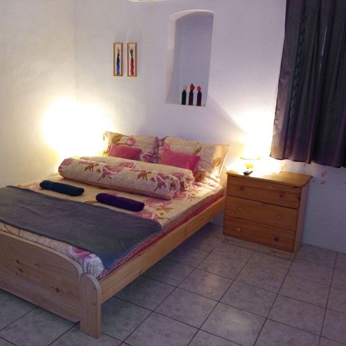 Apartament studio la parter cu 1 camera pentru 2 pers.