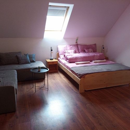 Apartament studio la etaj cu 1 camera pentru 2 pers.