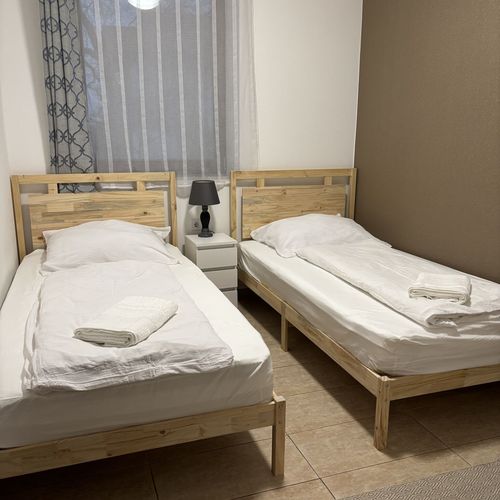 Apartament classic cu vedere spre grădină cu 2 camere pentru 4 pers.