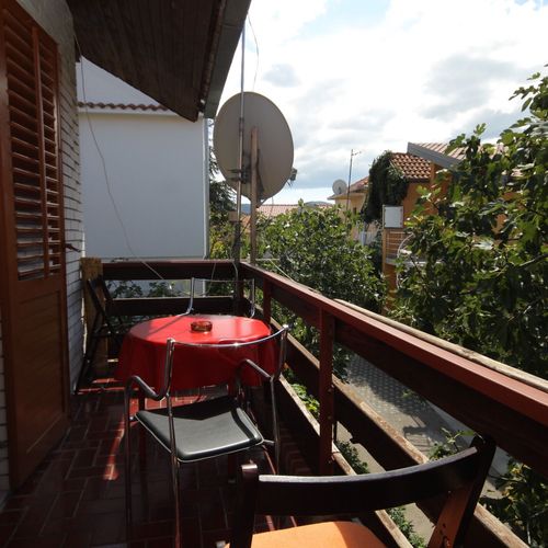 Apartament cu aer condiționat cu balcon cu 2 camere pentru 6 pers. A-8368-a