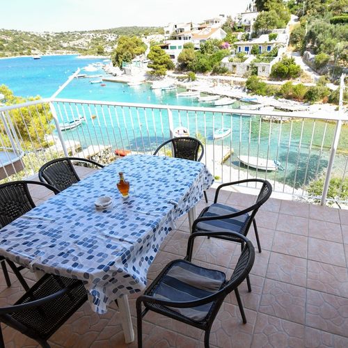 Apartman s klimatizací pro 5 os. se 2 ložnicemi s výhledem na moře A-15404-c