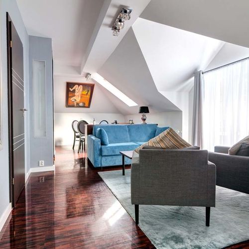 Apartament 4-osobowy Lux z balkonem z 2 pomieszczeniami sypialnianymi