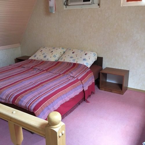 Casă de vară întreaga unitate cu vedere spre râu pentru 4 pers. (se inchirieaza doar integral)