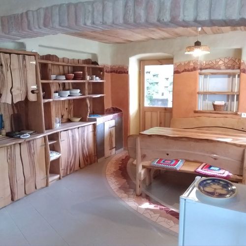 Casă de vacanță la parter cu vedere spre pădure pentru 6 pers. (se inchirieaza doar integral)