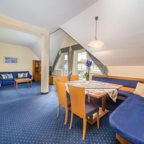 Rodinný Apartman pro 4 os. se 2 ložnicemi na poschodí (s možností přistýlky)