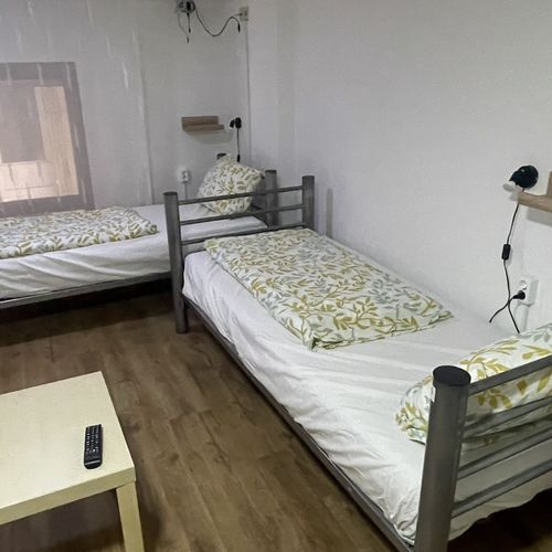 Camera twin la etaj cu aer condiționat