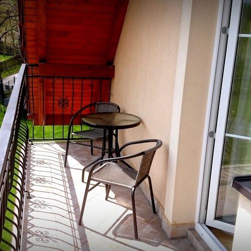Pokój 3-osobowy z łazienką z widokiem na góry
