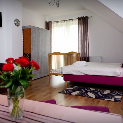 Pokój 4-osobowy z balkonem z łazienką